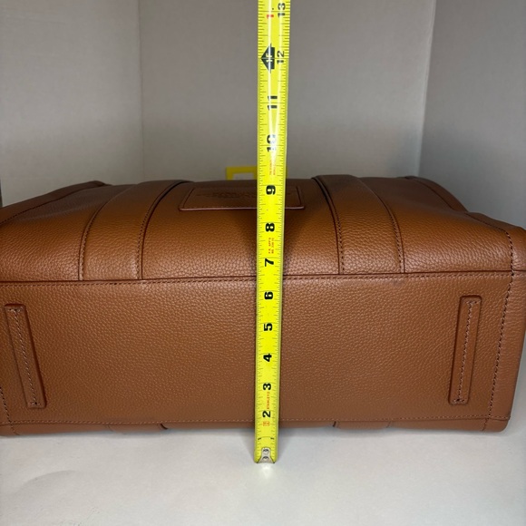 Marc Jacobs The Tote Bag Large Argan Oil - Picture 6 of 8
